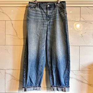 American Eagle Strigid Barrel Jeans